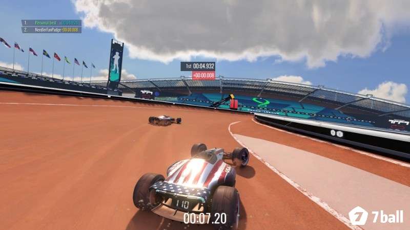 Đường đua Trackmania có bề mặt băng, đất và nhựa trong cùng một map